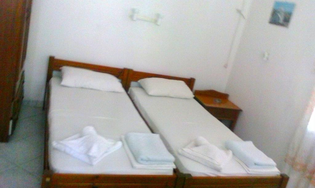 Vaso Rooms Livadakia Buitenkant foto